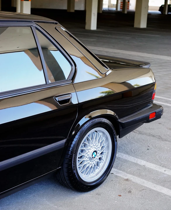 1988 BMW E28 M5 - Image 8 of 31