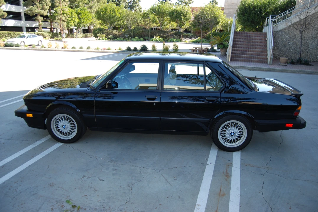 1988 BMW E28 M5 - Image 3 of 31
