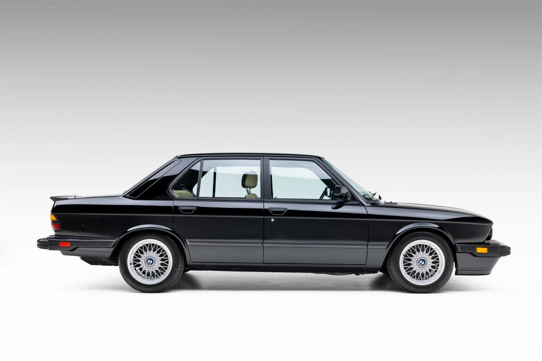 1988 BMW E28 M5 - Image 10 of 31