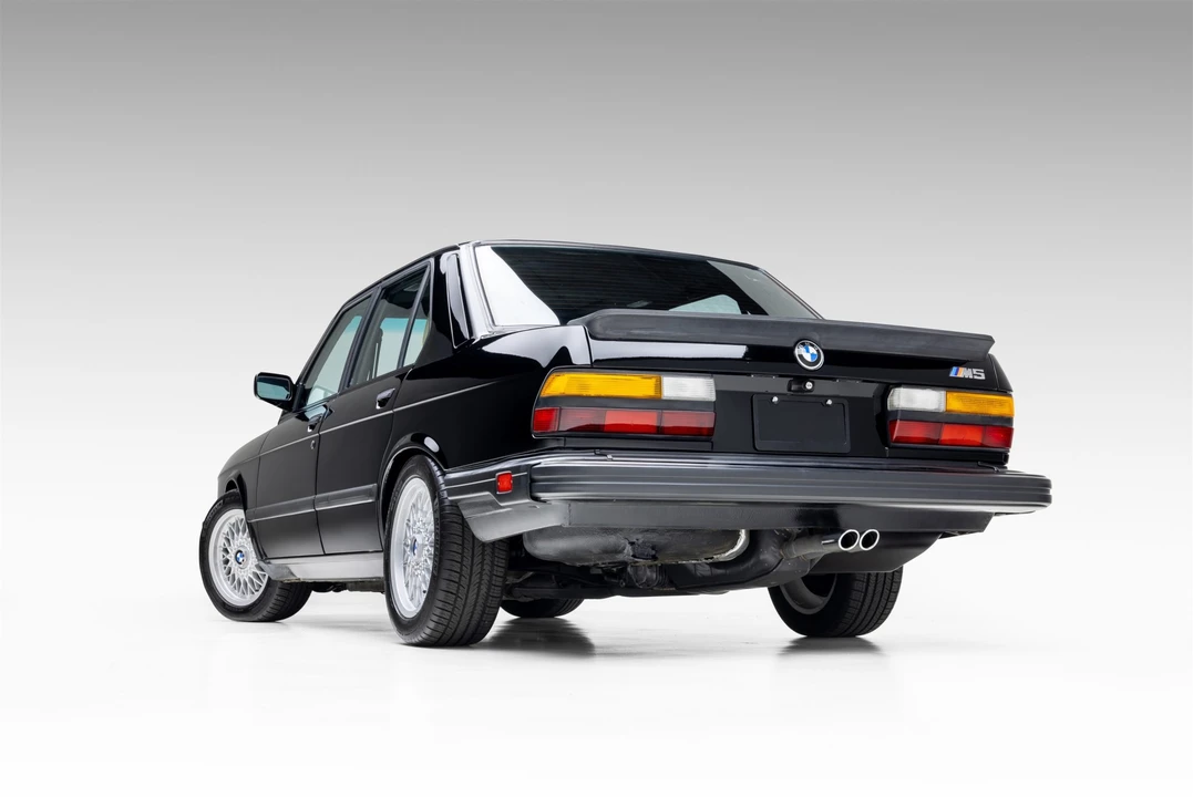 1988 BMW E28 M5 - Image 17 of 31
