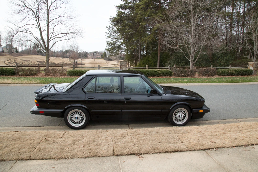 1988 BMW E28 M5 - Image 16 of 31