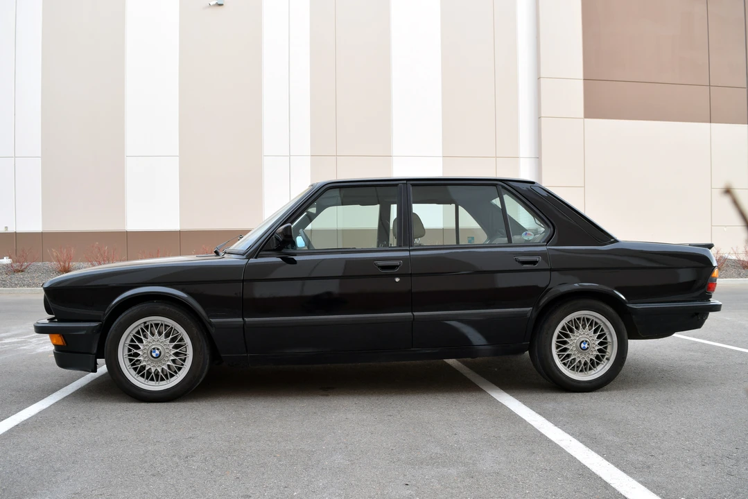1988 BMW E28 M5 - Image 16 of 31