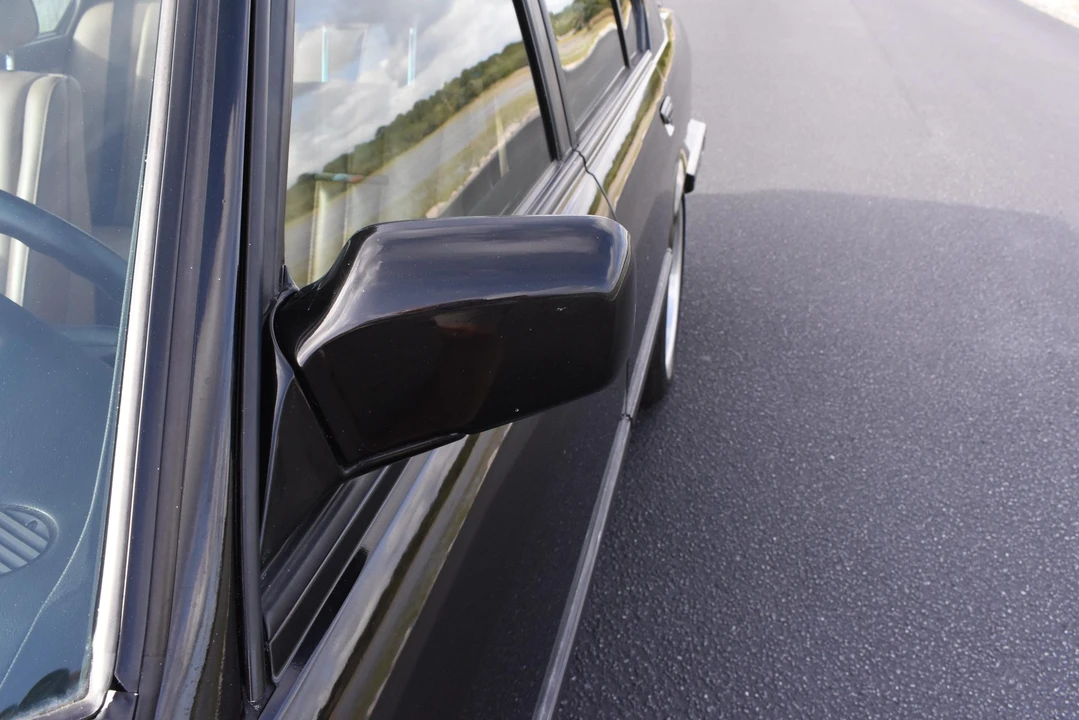 1988 BMW E28 M5 - Image 25 of 31