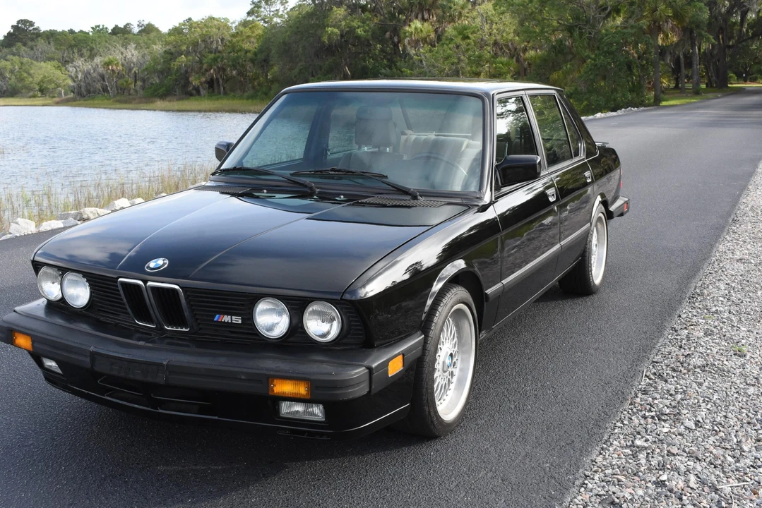 1988 BMW E28 M5 - Image 2 of 31