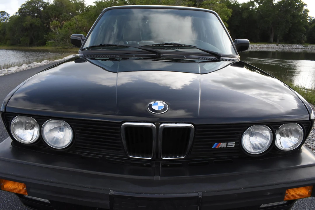 1988 BMW E28 M5 - Image 13 of 31