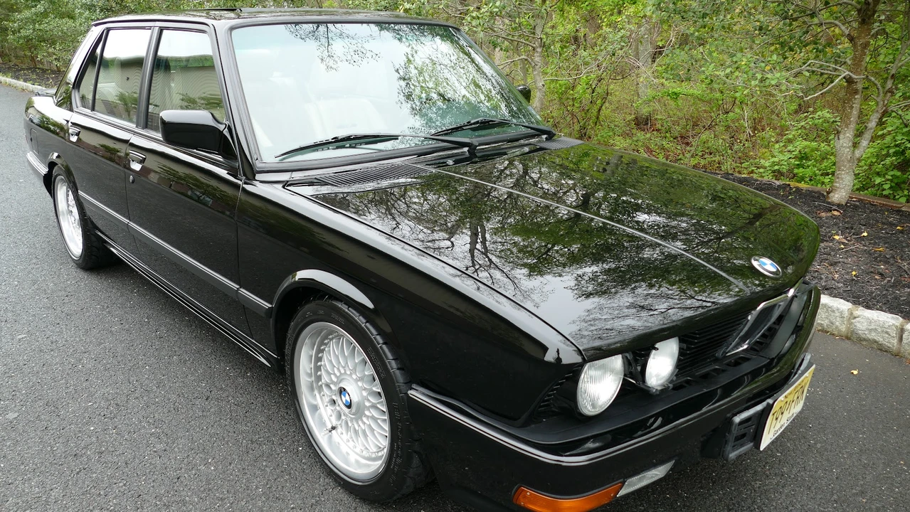 1988 BMW E28 M5 - Image 17 of 31