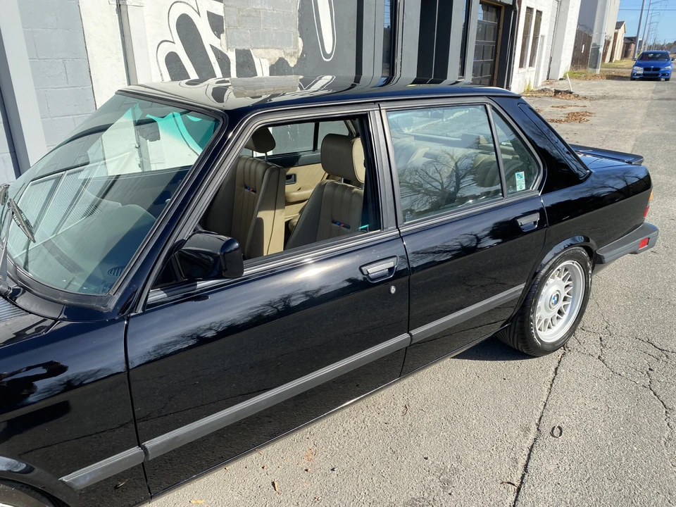 1988 BMW E28 M5 - Image 18 of 31