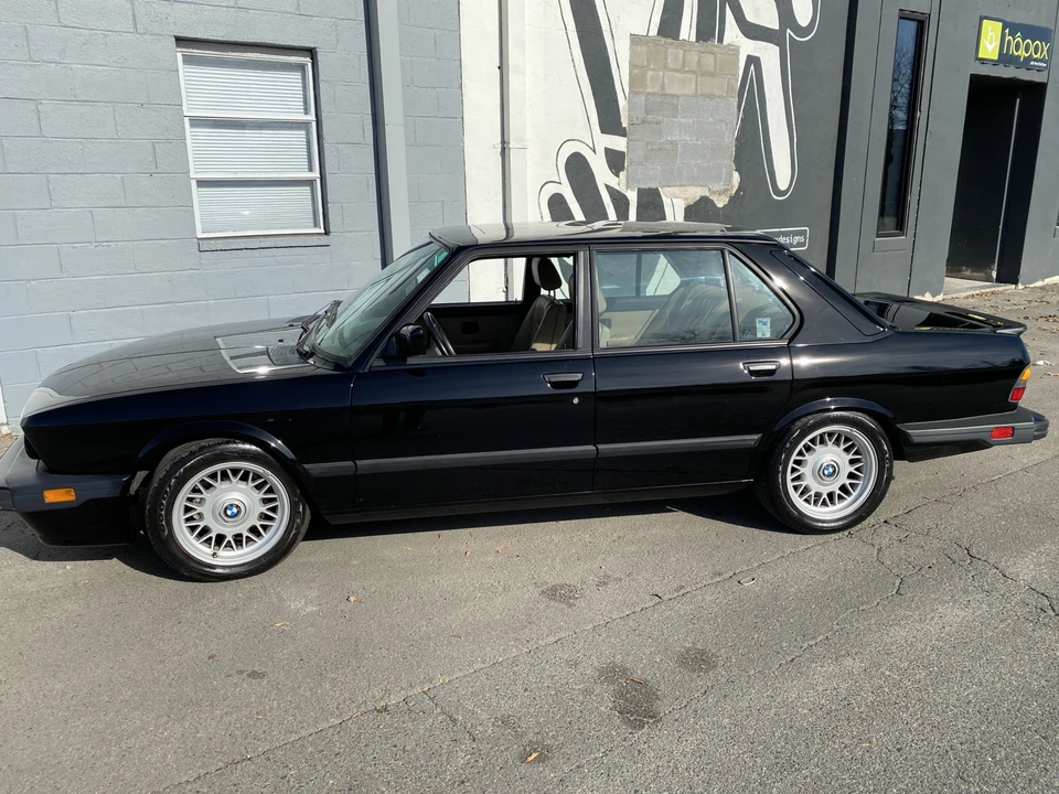1988 BMW E28 M5 - Image 9 of 31