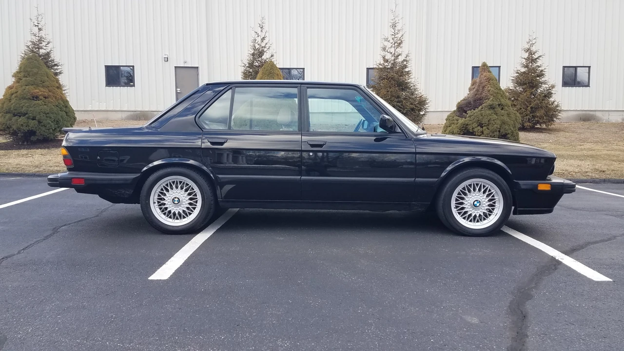 1988 BMW E28 M5 - Image 14 of 31
