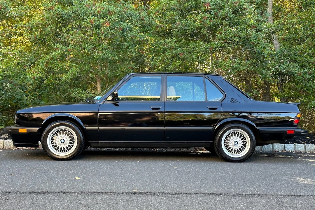 1988 BMW E28 M5 - Image 28 of 31