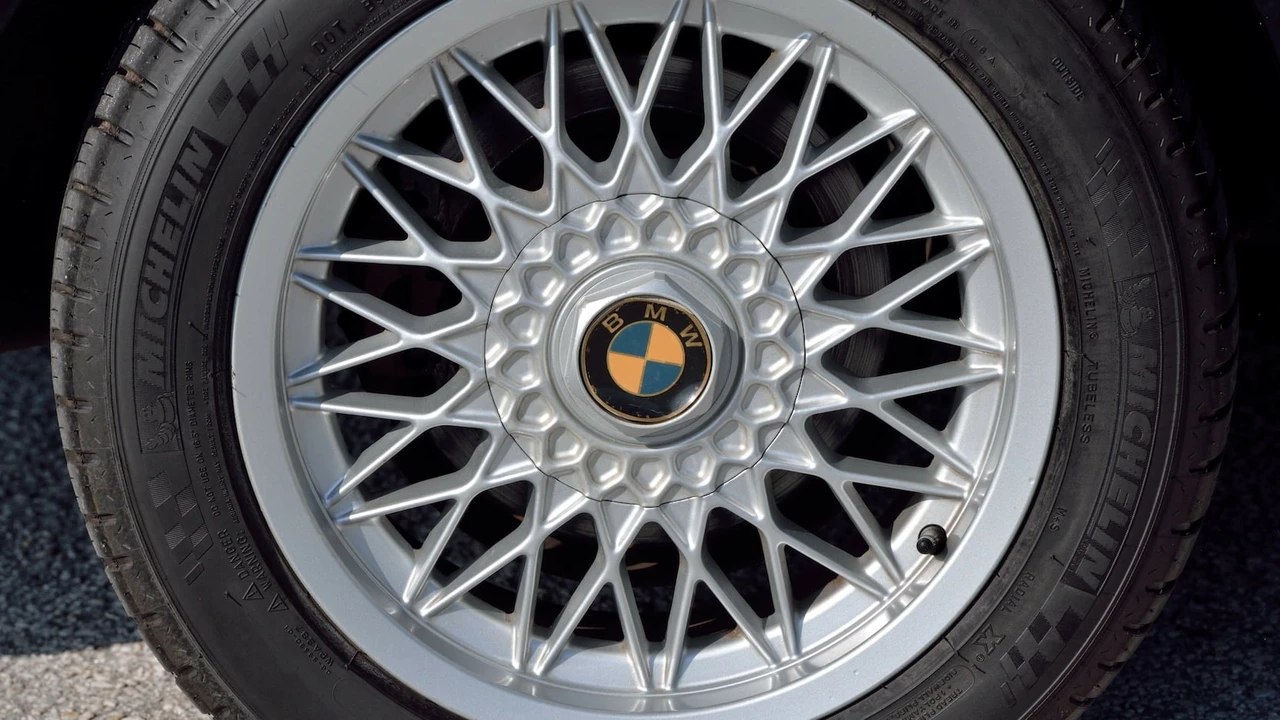 1988 BMW E28 M5 - Image 15 of 23
