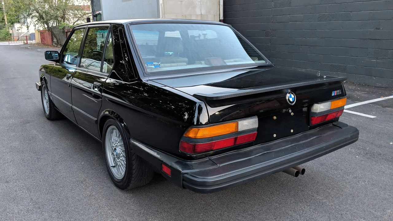 1988 BMW E28 M5 - Image 13 of 31