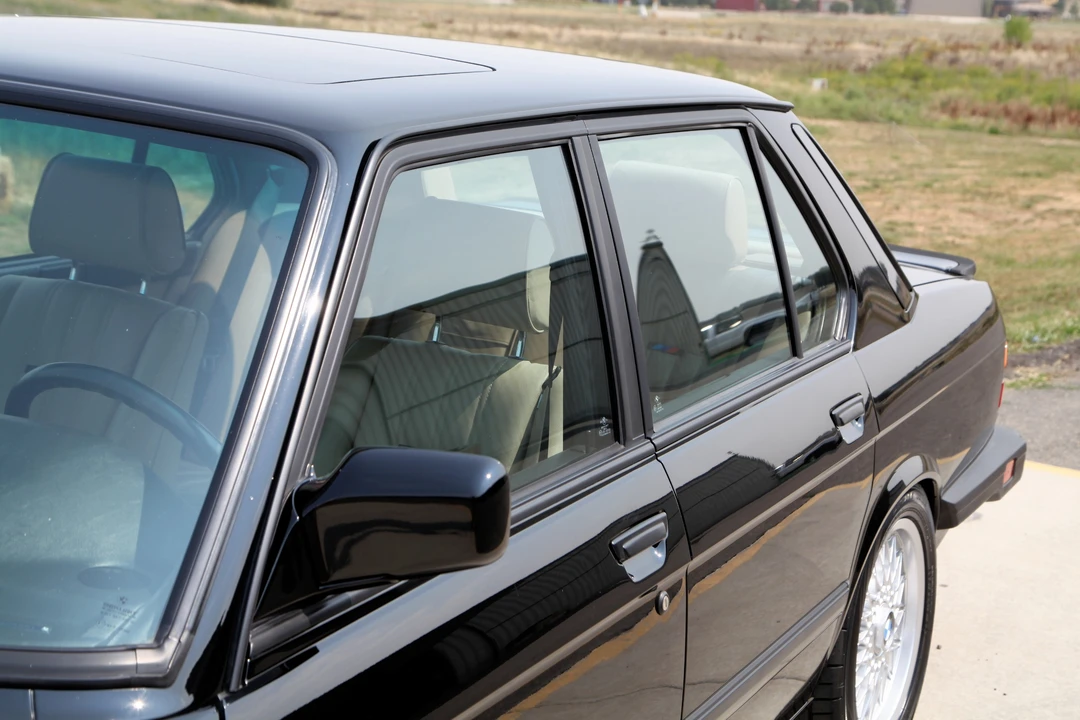1988 BMW E28 M5 - Image 18 of 31