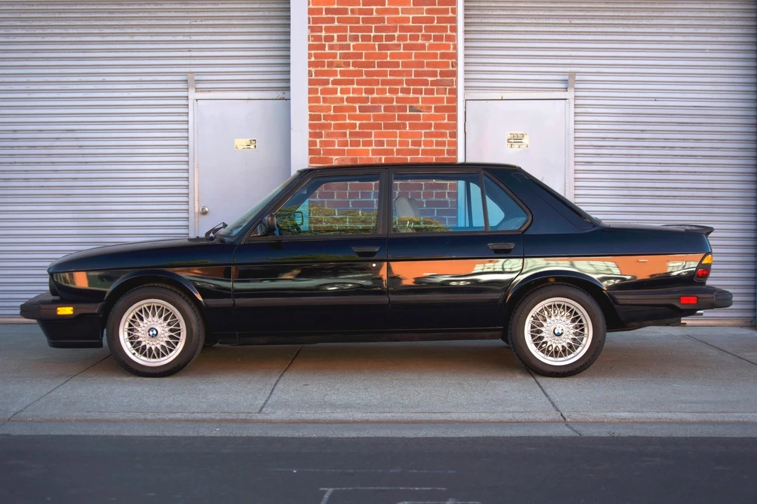 1988 BMW E28 M5 - Image 17 of 31