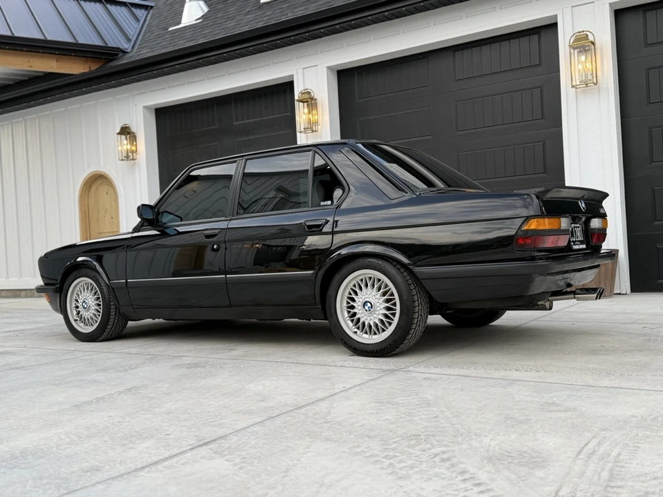 1988 BMW E28 M5 - Image 17 of 31