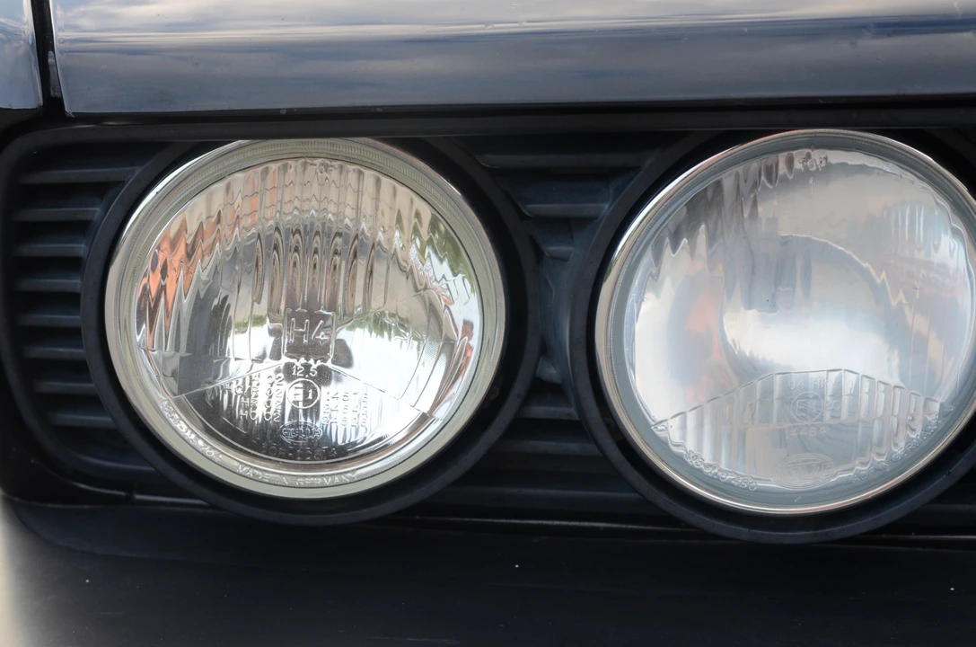 1988 BMW E28 M5 - Image 10 of 31