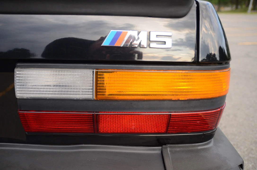 1988 BMW E28 M5 - Image 17 of 31