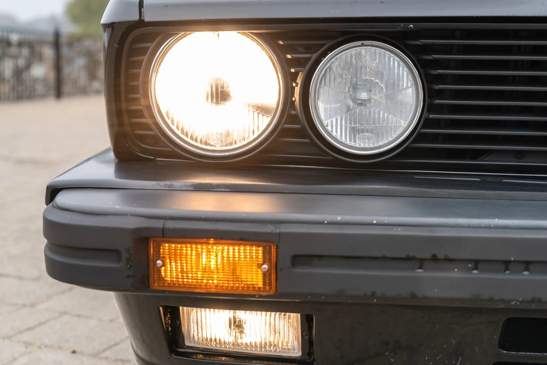 1988 BMW E28 M5 - Image 10 of 31