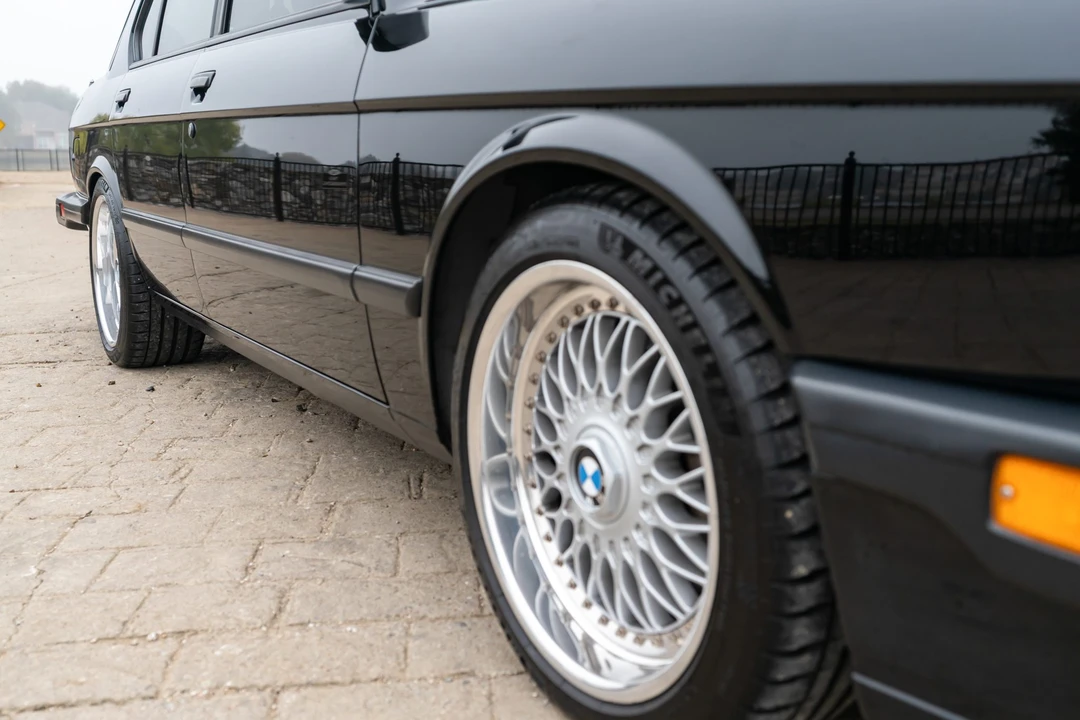 1988 BMW E28 M5 - Image 15 of 31