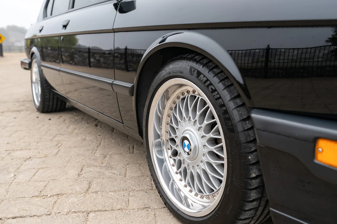 1988 BMW E28 M5 - Image 17 of 31