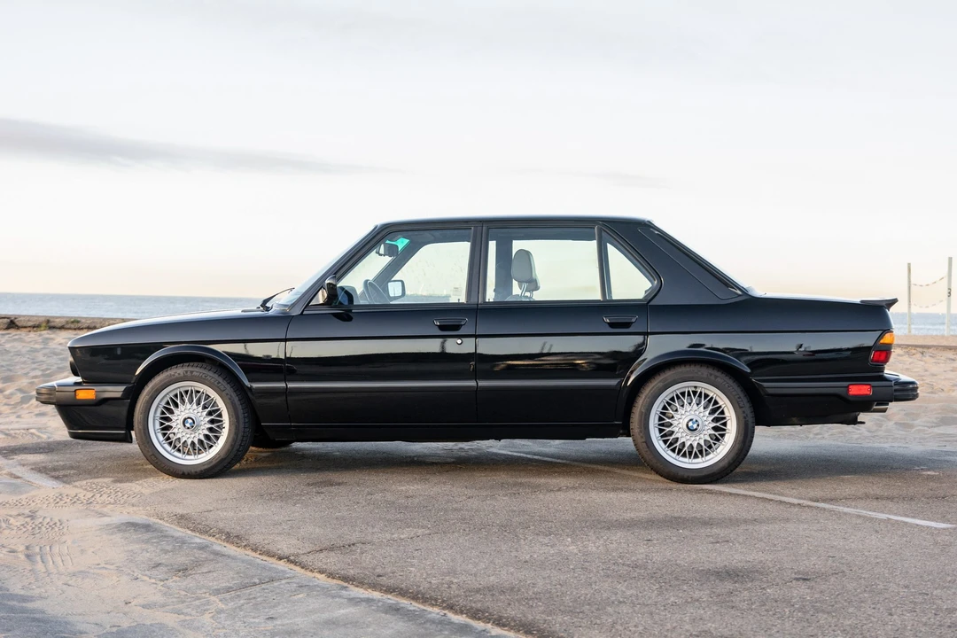 1988 BMW E28 M5 - Image 2 of 31