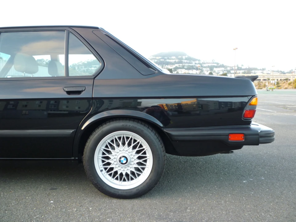 1988 BMW E28 M5 - Image 10 of 31