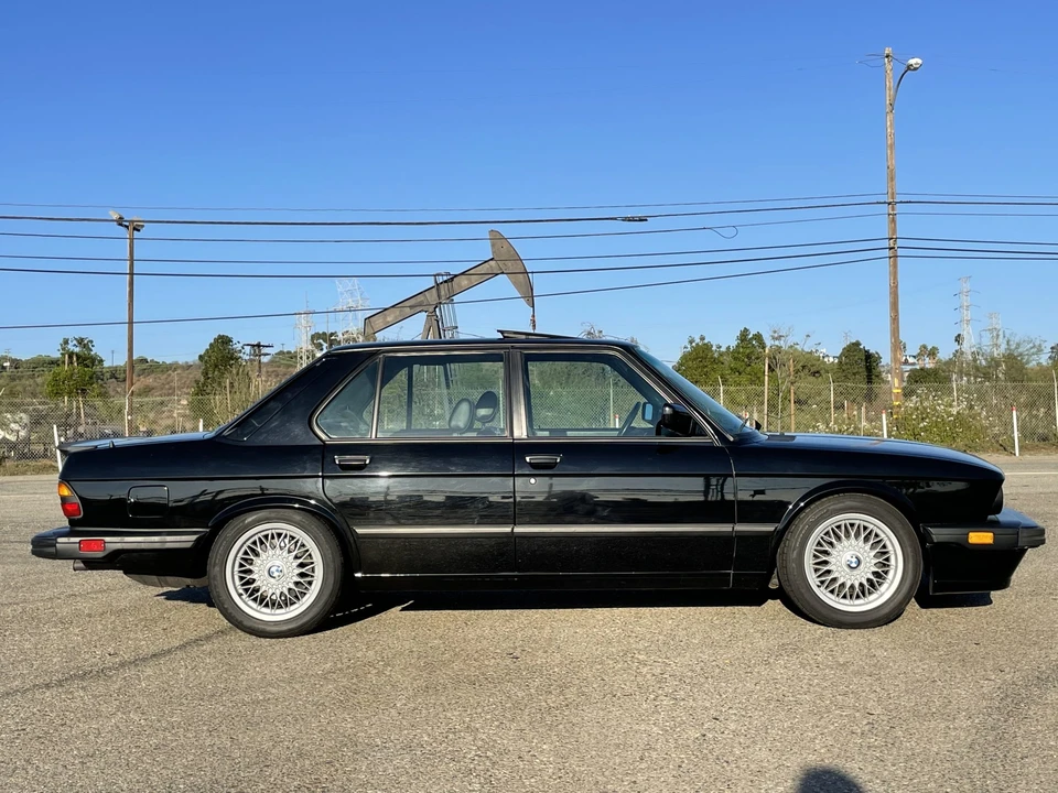 1988 BMW E28 M5 - Image 18 of 31