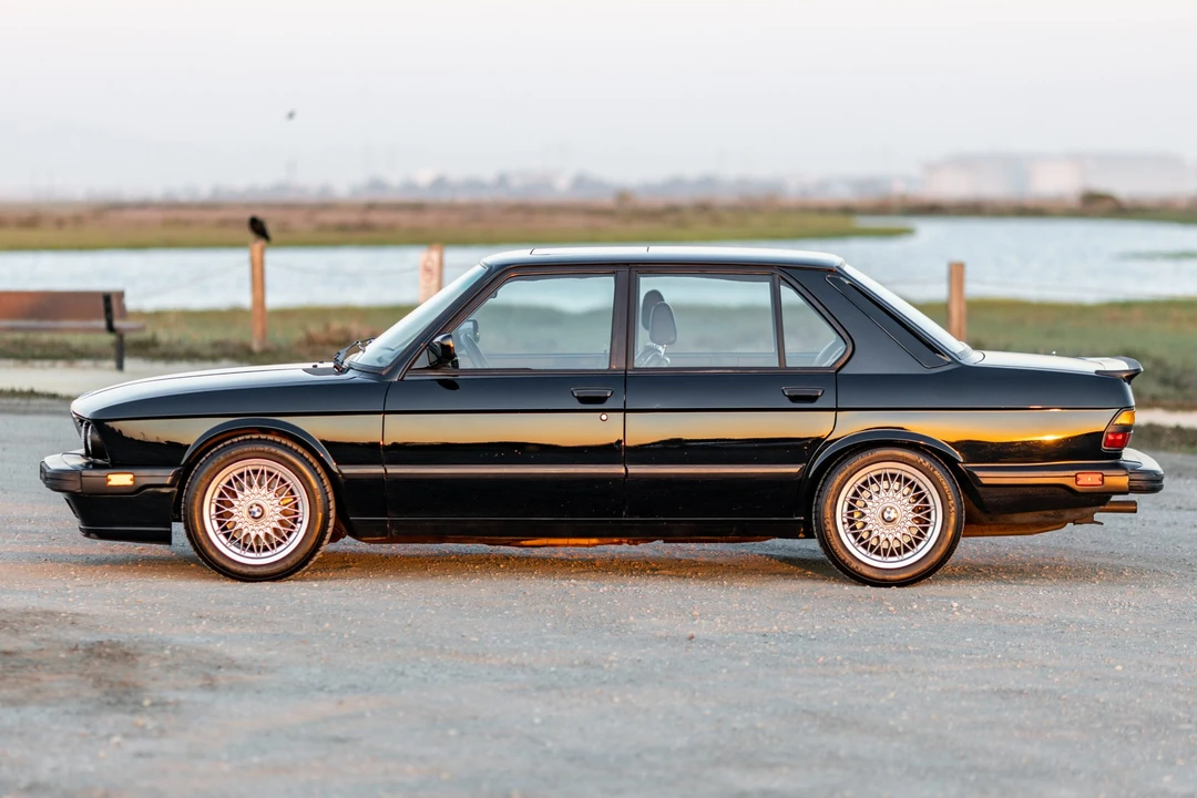 1988 BMW E28 M5 - Image 2 of 31