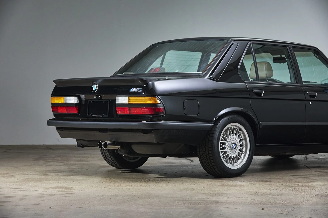 1988 BMW E28 M5 - Image 14 of 31