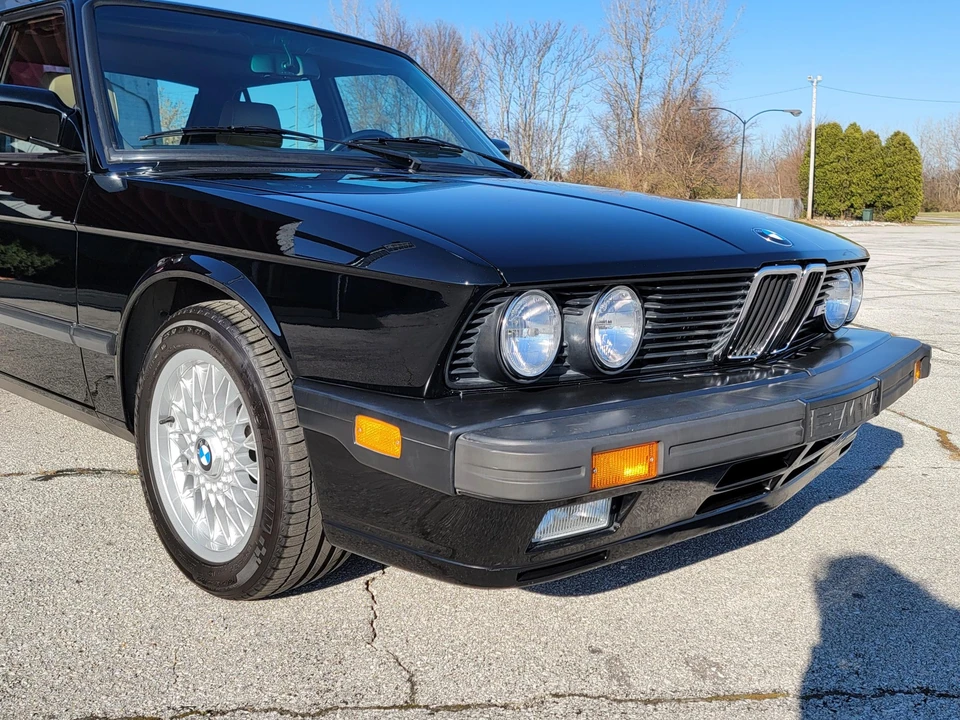 1988 BMW E28 M5 - Image 17 of 31
