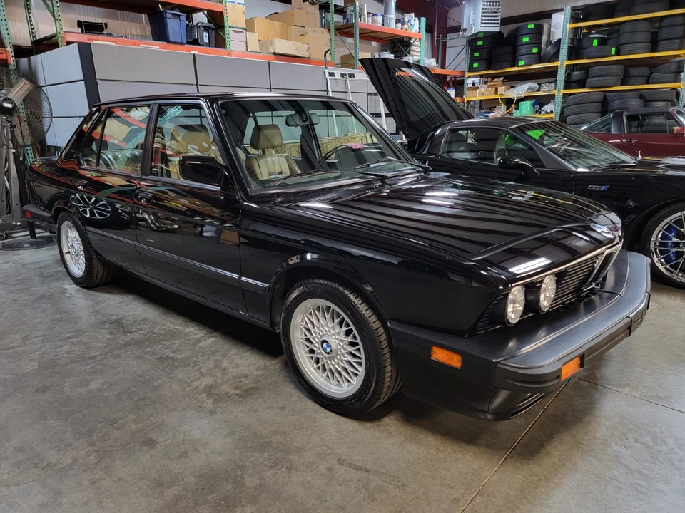 1988 BMW E28 M5 - Image 15 of 31