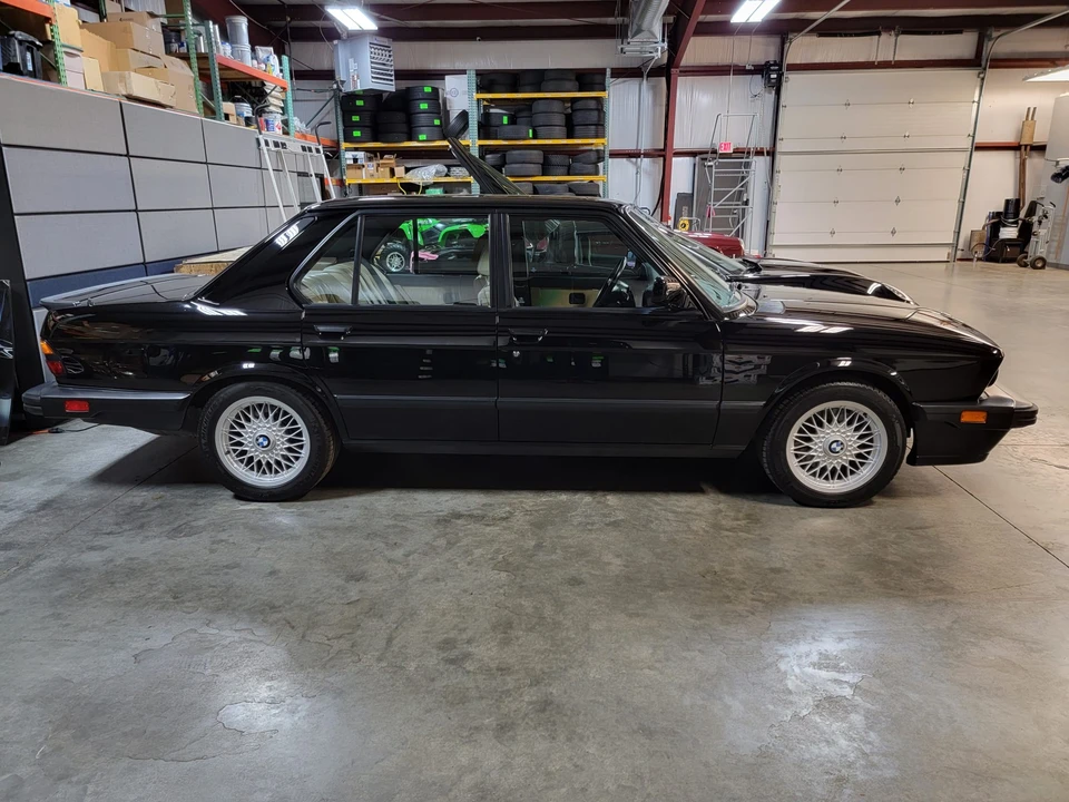 1988 BMW E28 M5 - Image 14 of 31
