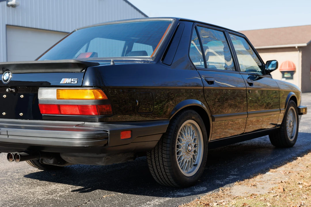 1988 BMW E28 M5 - Image 20 of 31