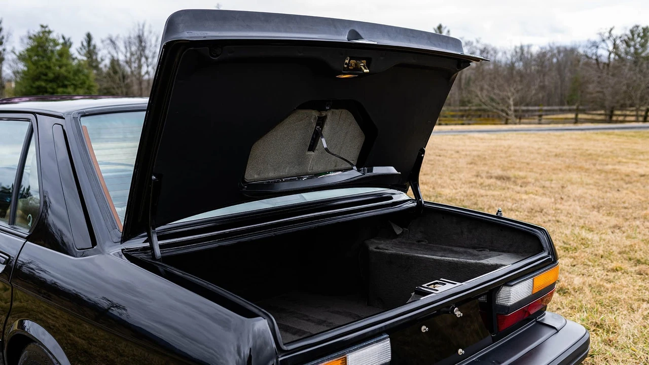 1988 BMW E28 M5 - Image 9 of 31