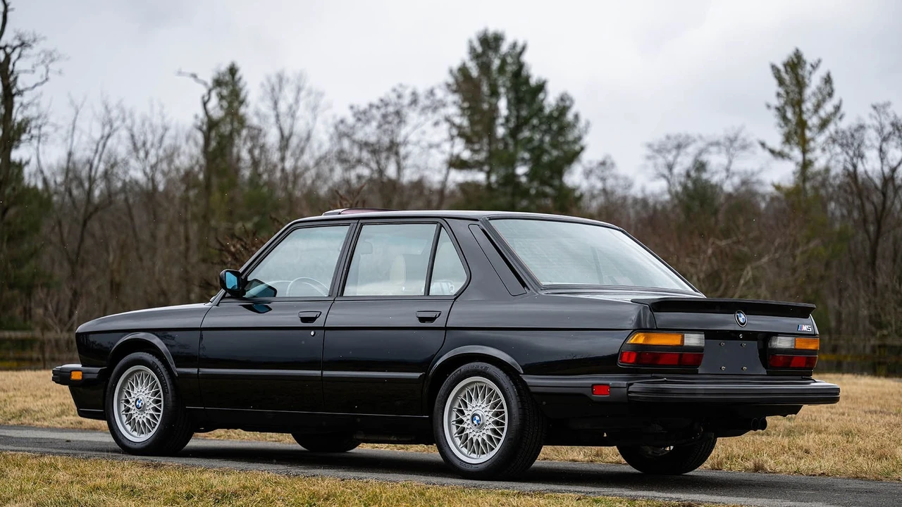 1988 BMW E28 M5 - Image 22 of 31