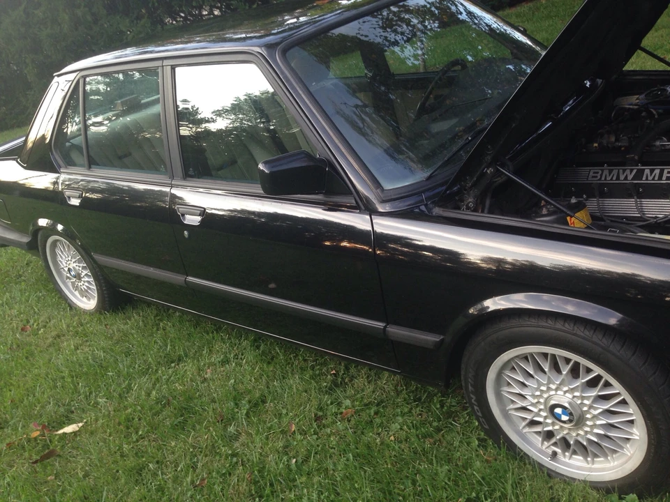 1988 BMW E28 M5 - Image 15 of 31
