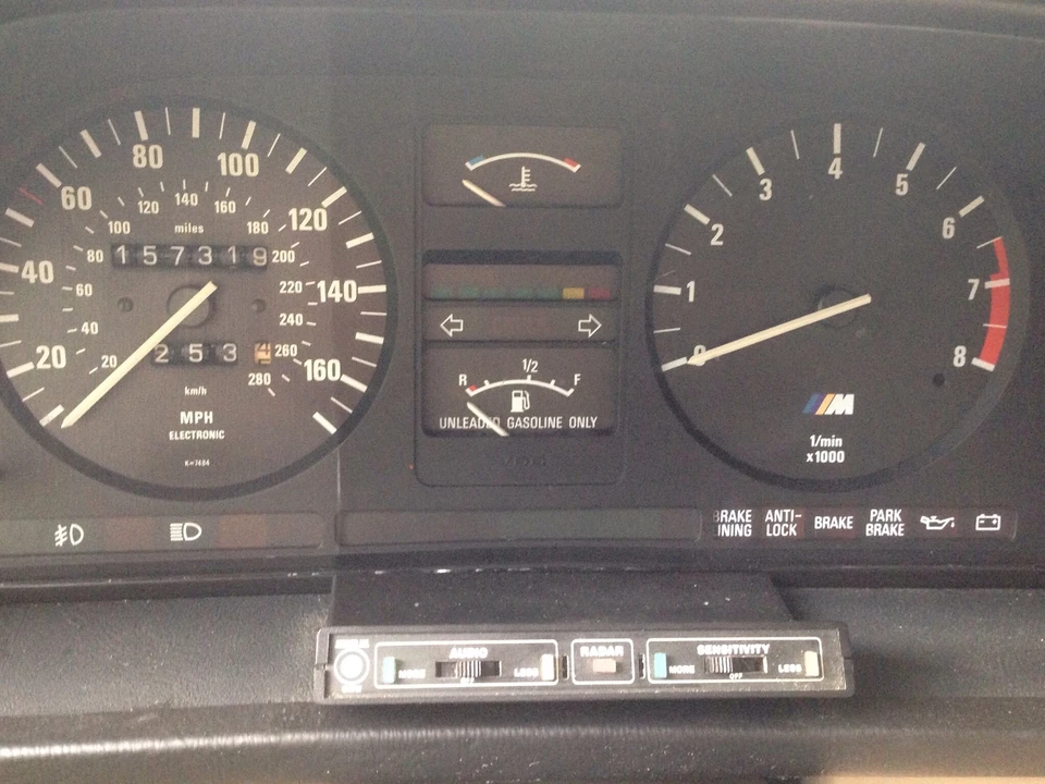 1988 BMW E28 M5 - Image 20 of 31