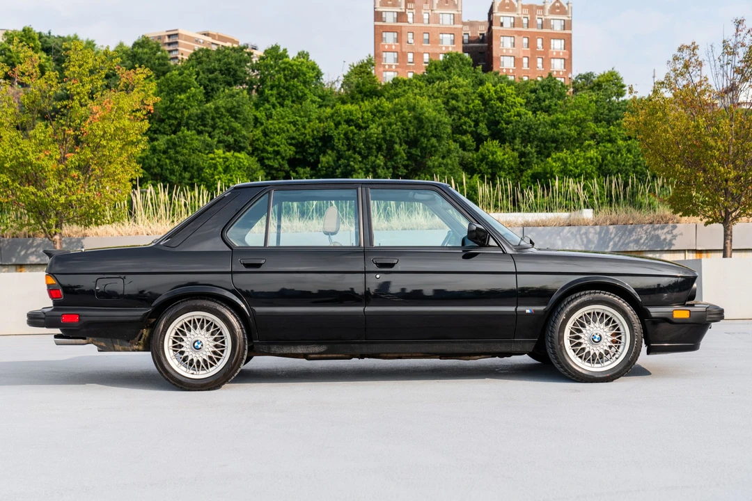 1988 BMW E28 M5 - Image 9 of 31