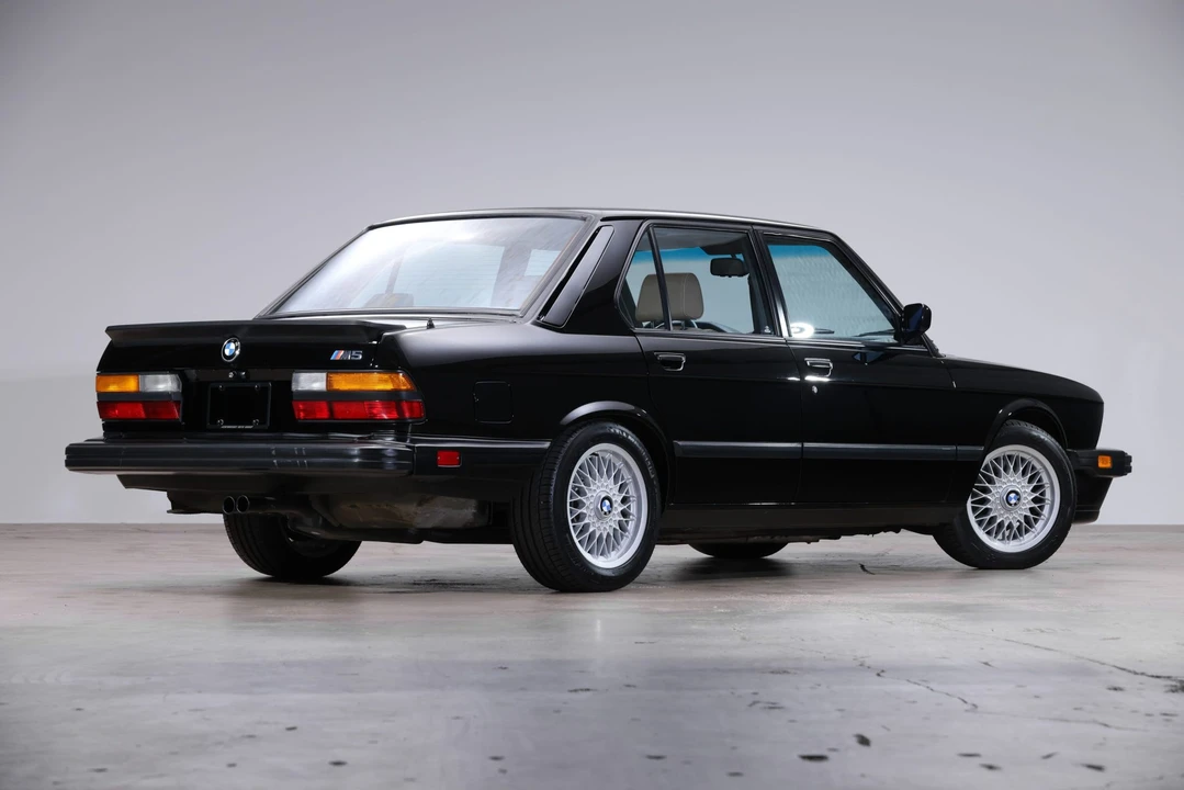 1988 BMW E28 M5 - Image 18 of 31