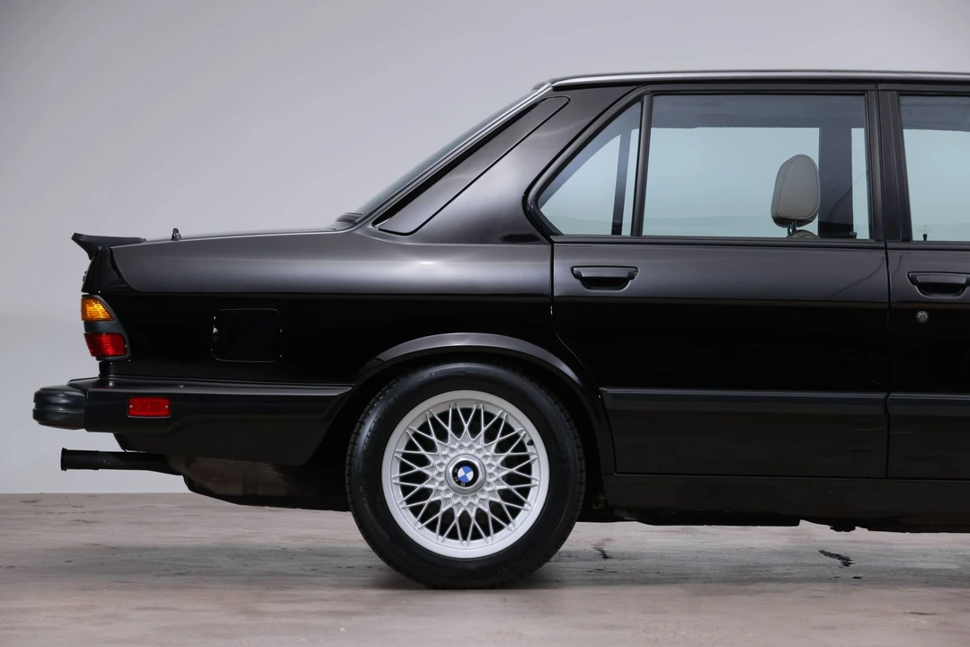 1988 BMW E28 M5 - Image 24 of 31