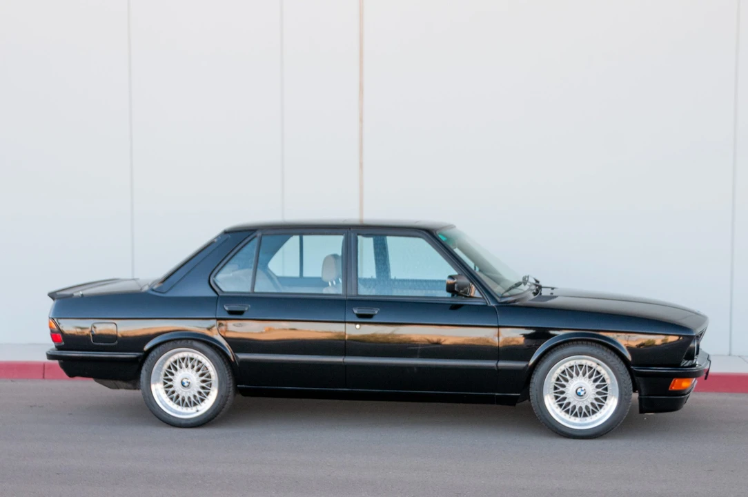 1988 BMW E28 M5 - Image 15 of 31