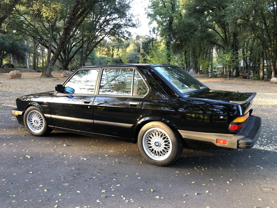 1988 BMW E28 M5 - Image 10 of 31
