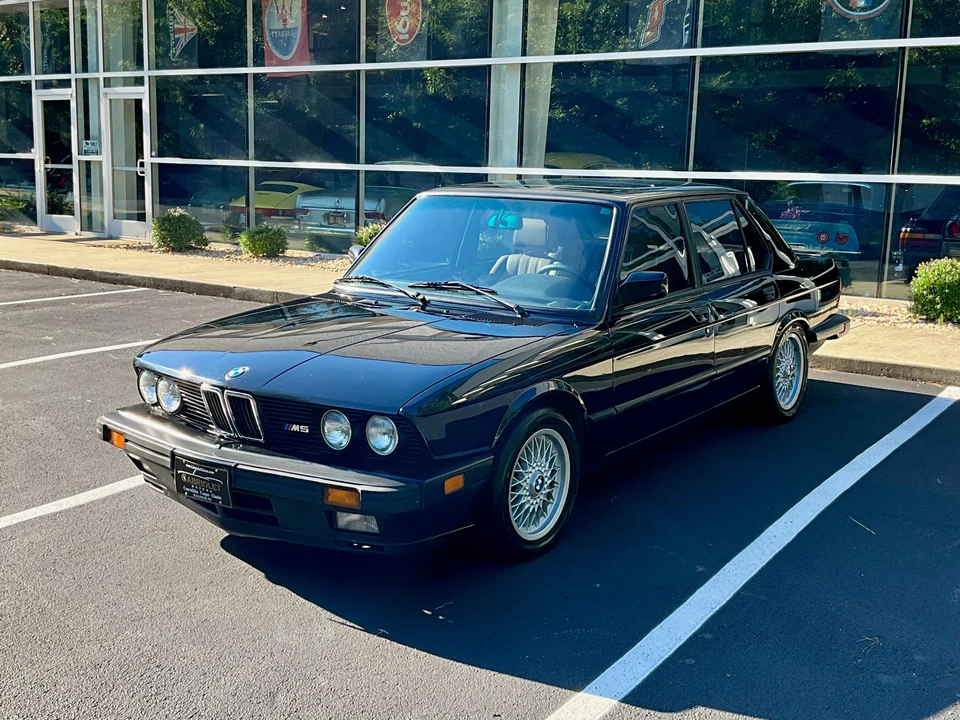 1988 BMW E28 M5 - Image 9 of 31