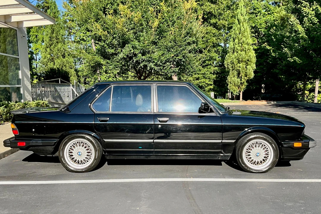 1988 BMW E28 M5 - Image 3 of 31