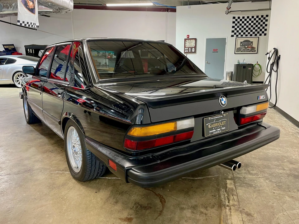 1988 BMW E28 M5 - Image 20 of 31