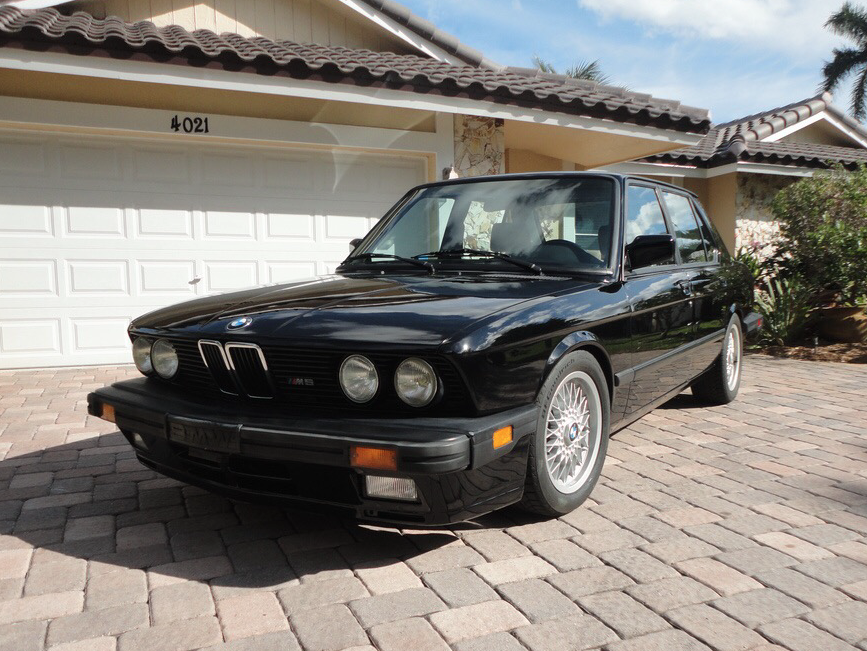 1988 BMW M5