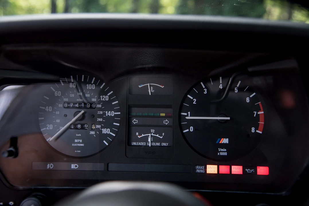 1988 Mazda L10A/L10B Cosmo - Image 23 of 31