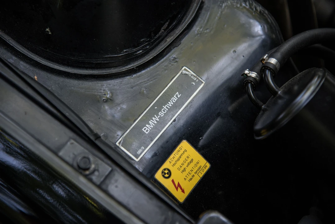 1988 Mazda L10A/L10B Cosmo - Image 9 of 31