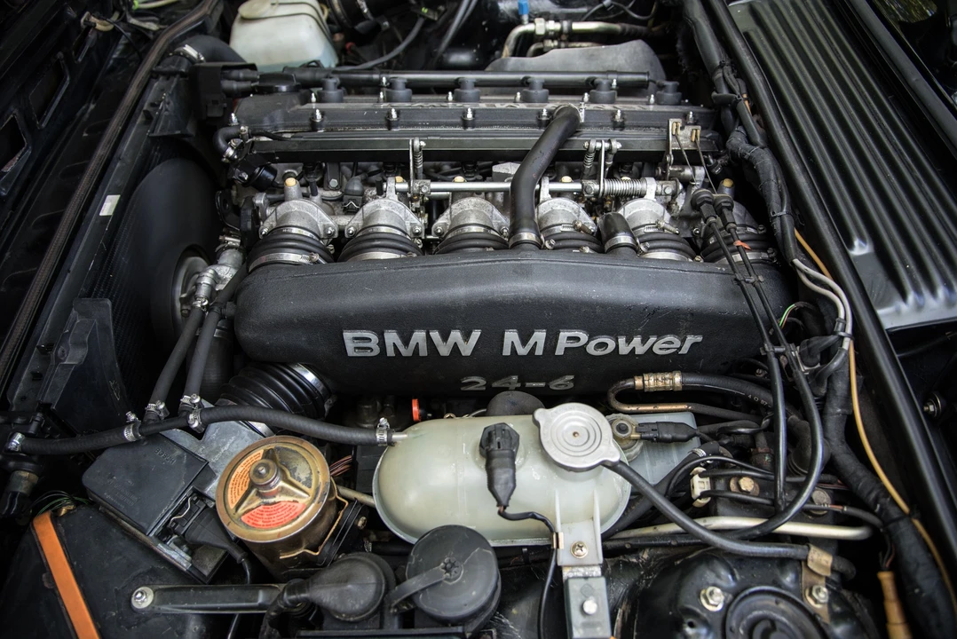 1988 Mazda L10A/L10B Cosmo - Image 10 of 31