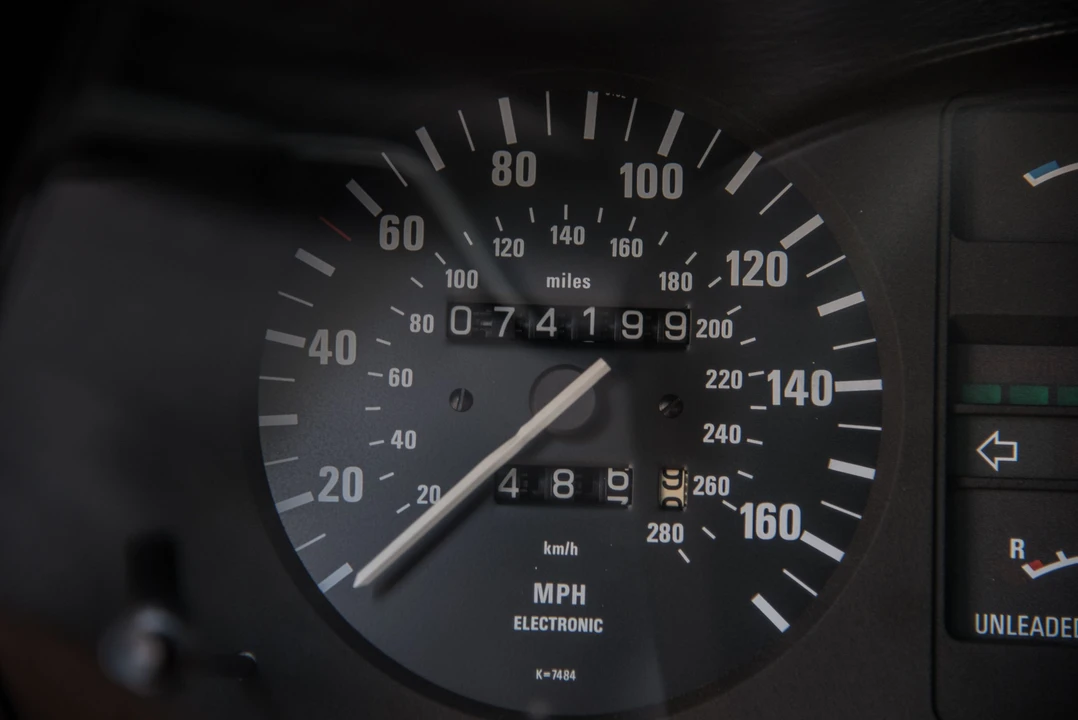 1988 Mazda L10A/L10B Cosmo - Image 22 of 31